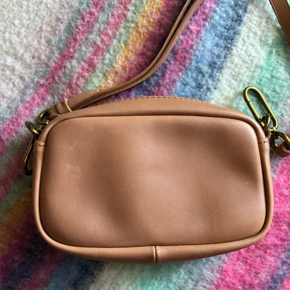 NWT Madewell The Leather Carabiner Mini Crossbody Bag - Picture 9 of 11
